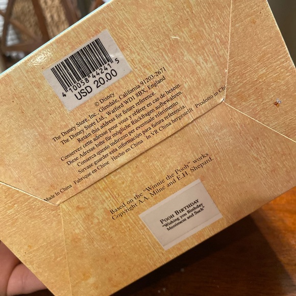 🎈 Simply Pooh: Birthday Collectible - Picture 10 of 10